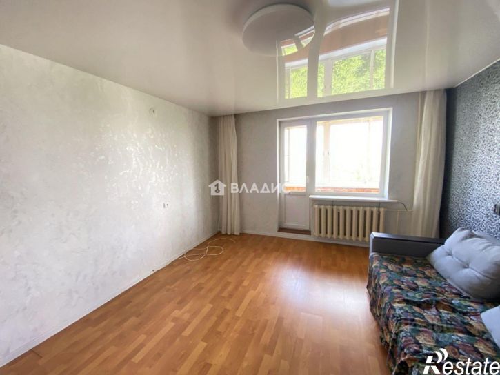 3-комн квартира улица Малышева, 11,  д. 11