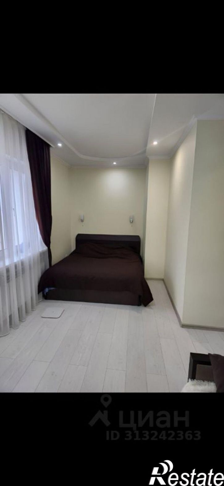1-комн квартира улица Куратова, 72,  д. 72