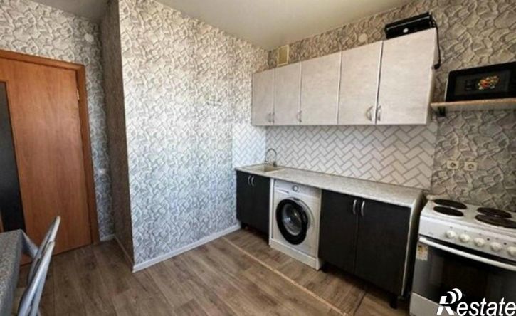 4-комн квартира улица Панева, 12,  д. 12