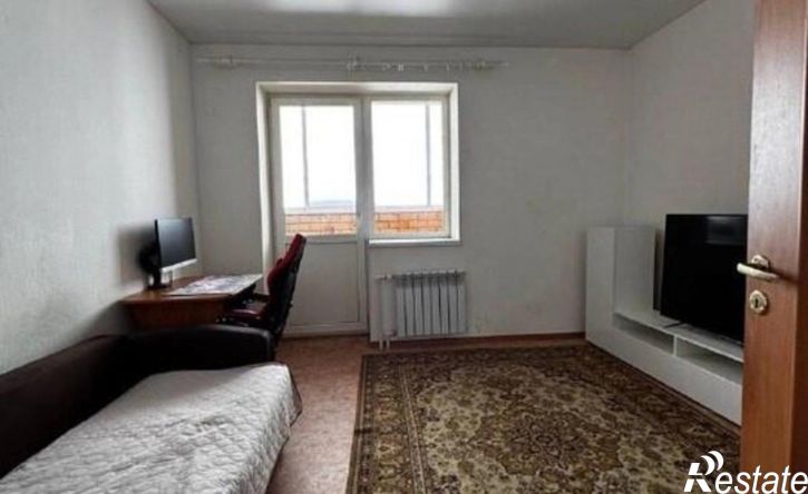 4-комн квартира улица Панева, 12,  д. 12