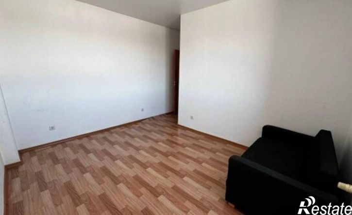 4-комн квартира улица Панева, 12,  д. 12