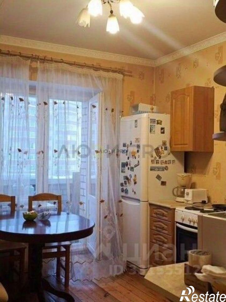 3-комн квартира улица Горького, 20,  д. 20