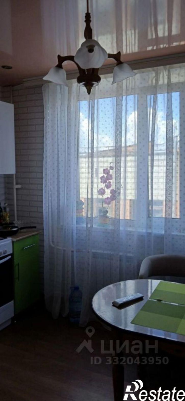 3-комн квартира ул Орджоникидзе, 49,  д. 49