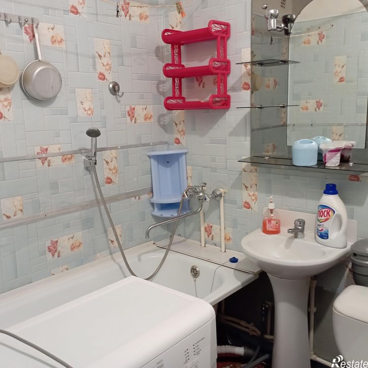 2-комн квартира октябрьский проспект, 78