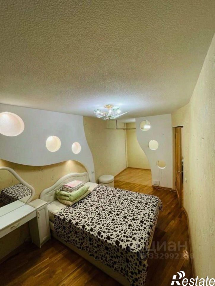 4-комн квартира пр-кт Бумажников, 57,  д. 57