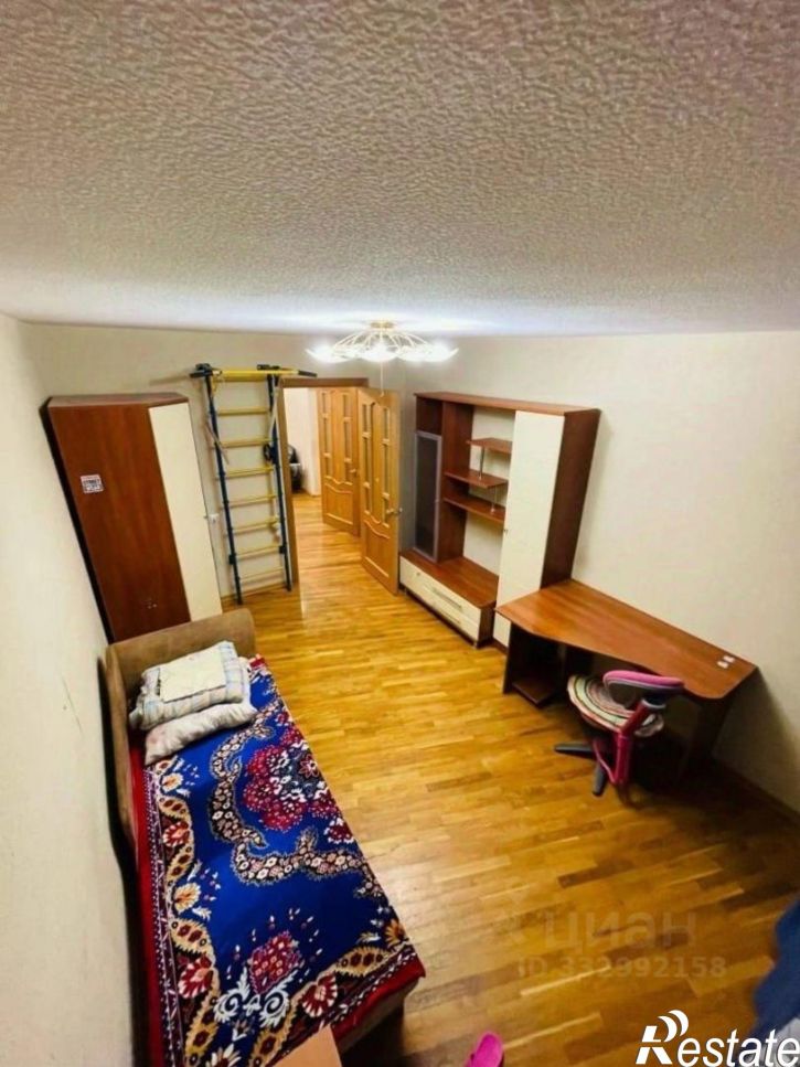 4-комн квартира пр-кт Бумажников, 57,  д. 57