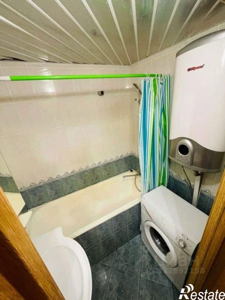 4-комн квартира пр-кт Бумажников, 57,  д. 57