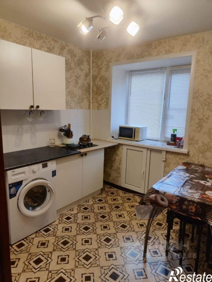 1-комн квартира ул Космонавтов, 10,  д. 10