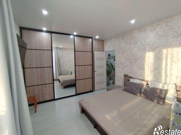3-комн квартира Октябрьский проспект, 220,  д. 220