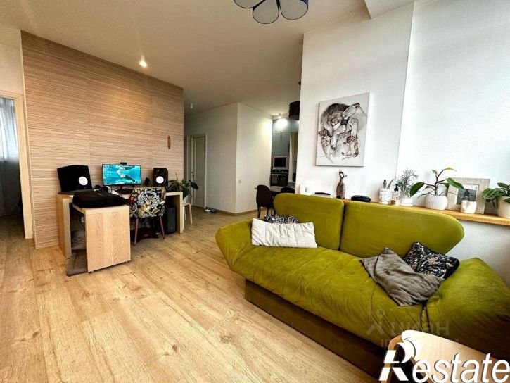3-комн квартира улица Куратова, 72,  д. 72