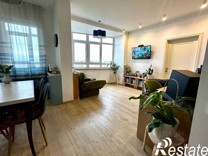 3-комн квартира улица Куратова, 72,  д. 72