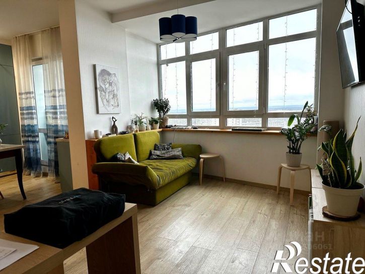 3-комн квартира улица Куратова, 72,  д. 72