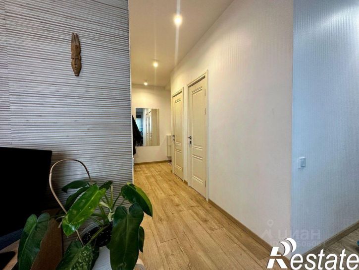 3-комн квартира улица Куратова, 72,  д. 72