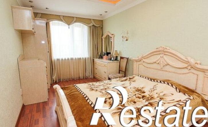 2-комн квартира улица Морозова, 100,  д. 100