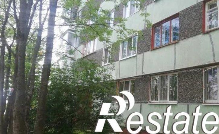 2-комн квартира улица Комарова, 2/20,  д. 2/20