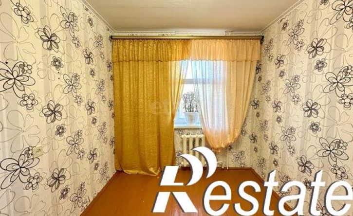 3-комн квартира микрорайон Верхний Чов, 58