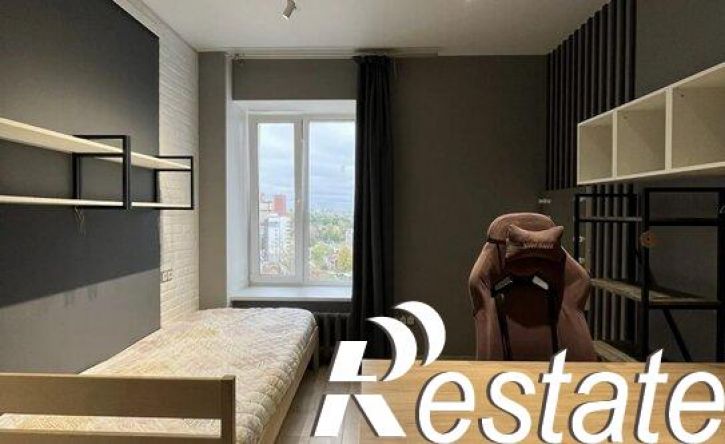 4-комн квартира улица Клары Цеткин, 50,  д. 50