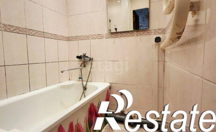 2-комн квартира улица Куратова, 17,  д. 17