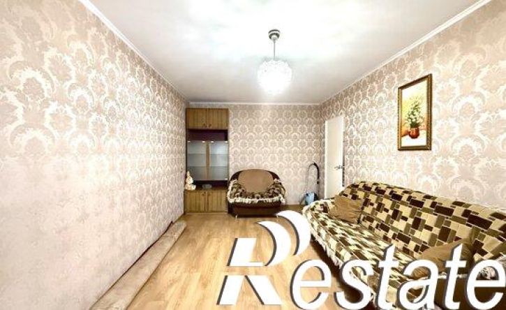 3-комн квартира улица Комарова, 13,  д. 13